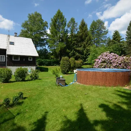 Сasa de vacaciones In Star K E Any With Fenced Garden *