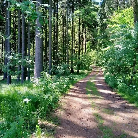 Сasa de vacaciones In Star K E Any With Fenced Garden